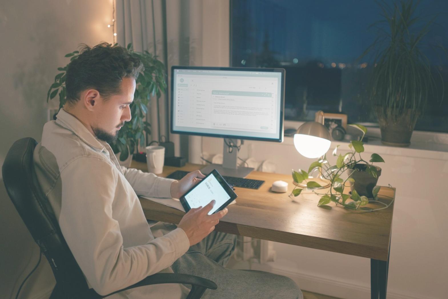 Notre équipe travaillant ensemble sur des projets de gestion budgétaire